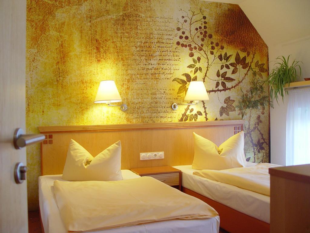 Querfurter Hof Hotel Værelse billede